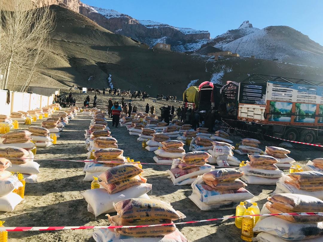 مساعدت جمعیت هلال احمر افغانی برای ۷۰۰ خانواده در ولایت غور!