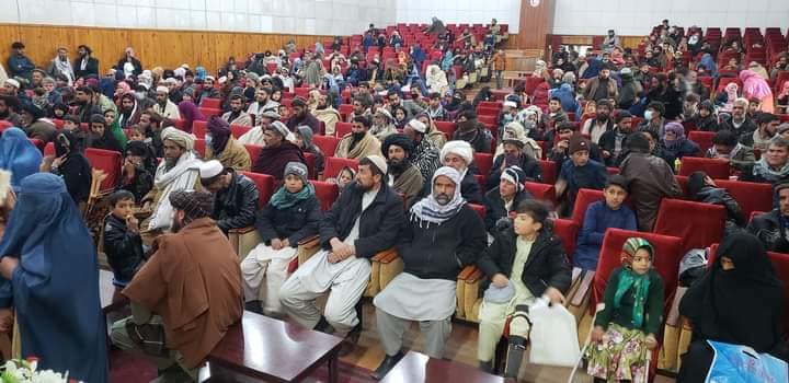 دوکتوران دهکده صلح المان برای تشخیص و معالجه اطفال مبتلا به بیماری استخوان شکن و سوختگی شدید به کابل رسید