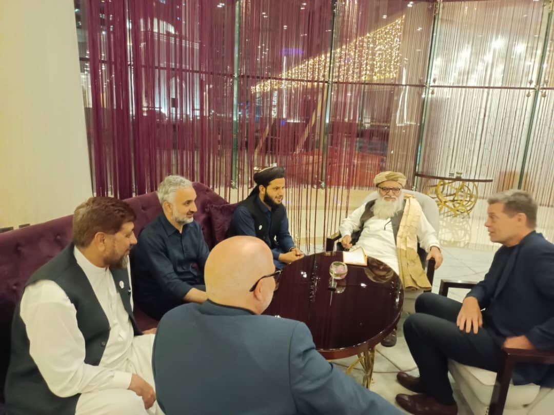 رئیس عمومی هلال احمر افغانی با نماینده گان صلیب سرخ دنمارک در دوحه دیدار نمود!