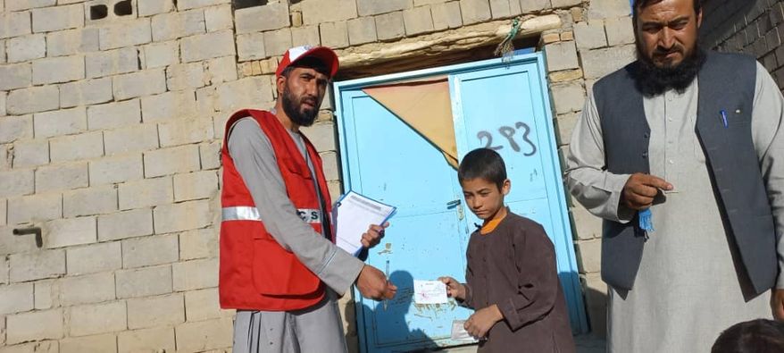 سروی ۱۶۰ خانواده سیلاب زده از سوی هلال احمر افغانی به منظور کمک نقدی در ولایت غزنی آغاز گردید!