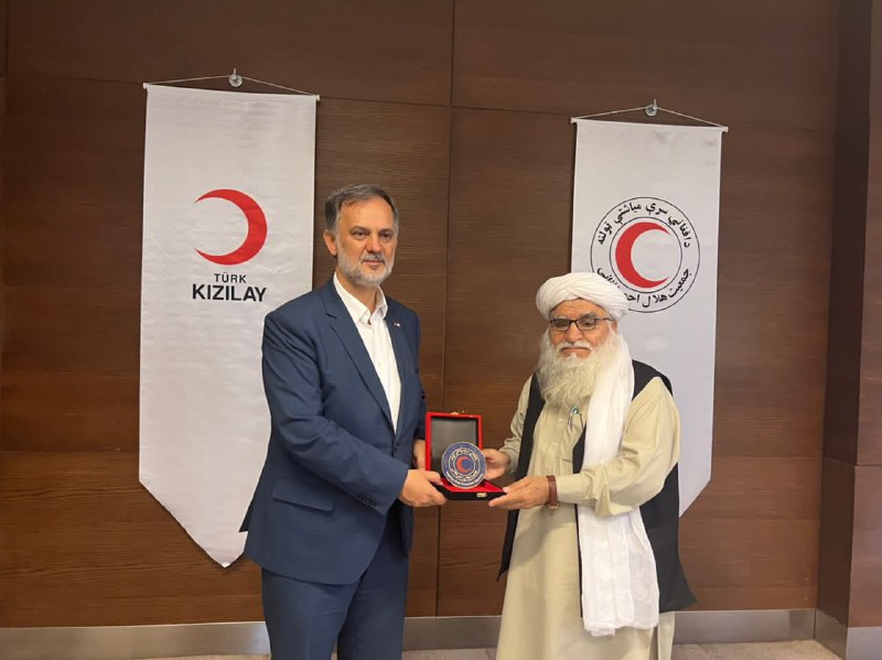 د افغاني سرې میاشتې سرپرست عمومي رئیس مولوي مطیع الحق خالص ترکیه کې ددې هېواد د سرې میاشتې له اجرایوي مسؤل سره ولیدل