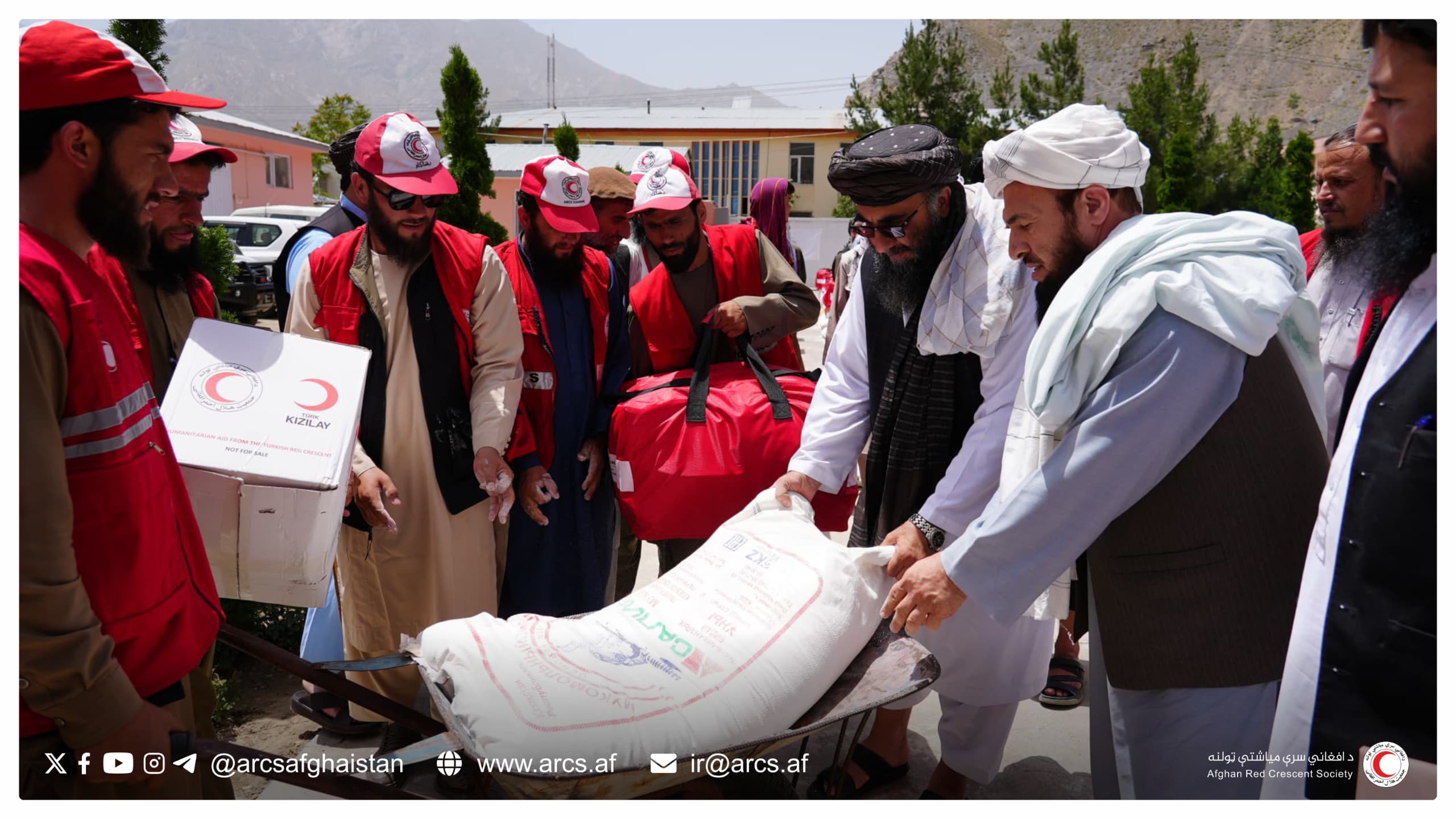 پنجشېر کې پر ۸۰ بې وزله کورنیو مرسته ووېشل شوه
