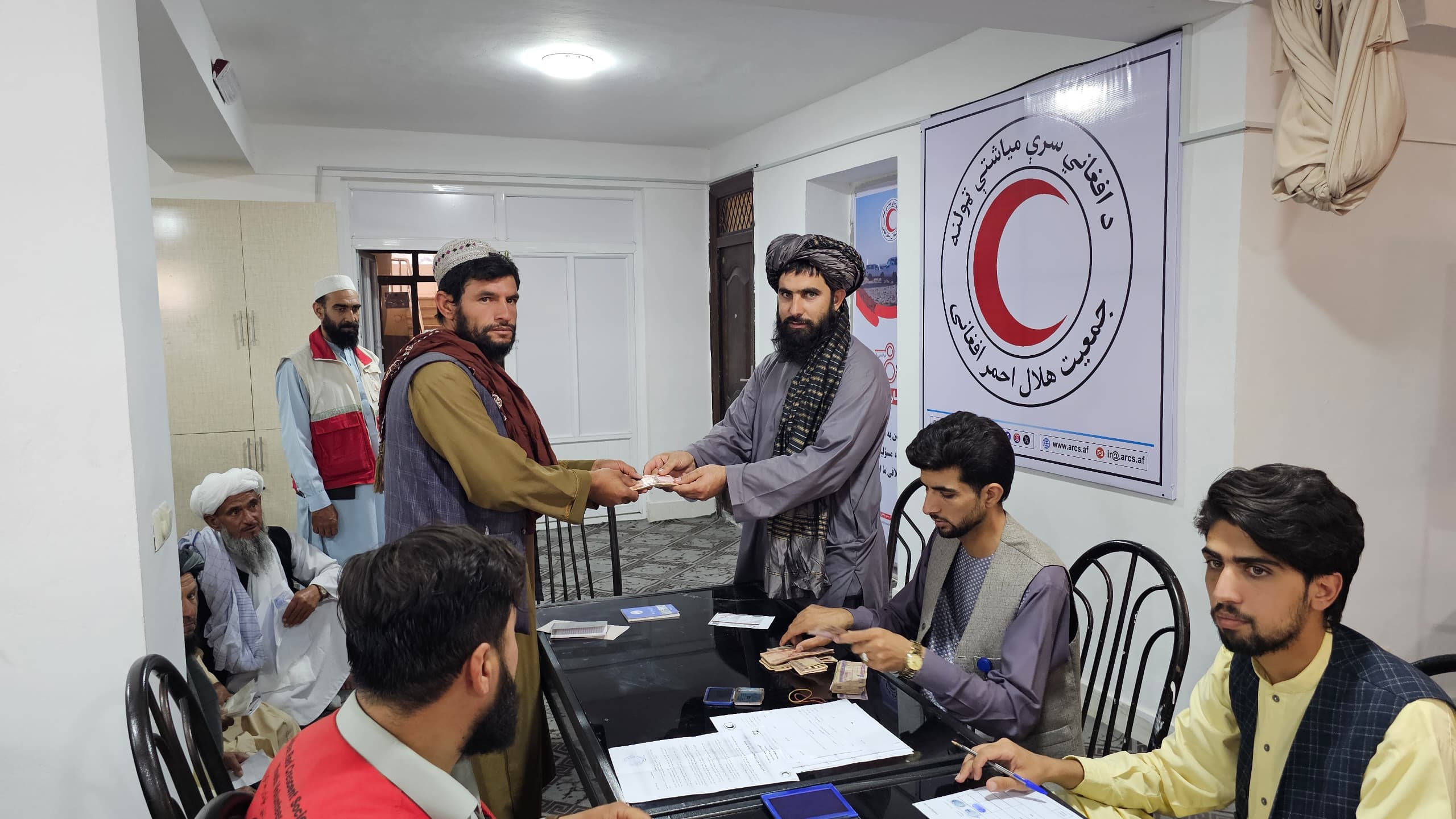 هرات کې د پېښو د خطر کمونې پر کمېټو نغدي مرسته ووېشل شوه