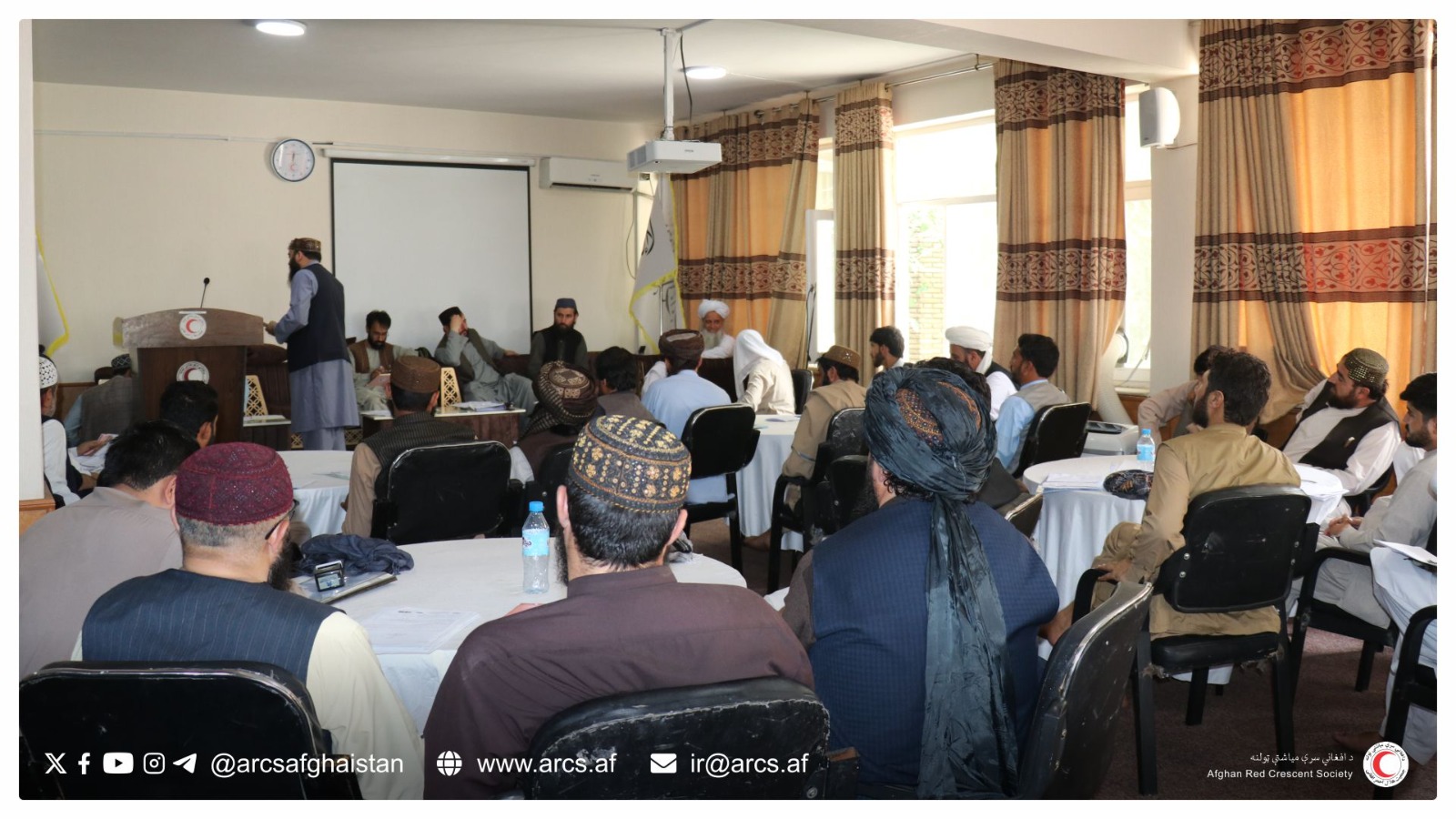 د افغاني سرې میاشتې اړوند د موټرو دوه تمځایونه په کرایه ورکول کېږي