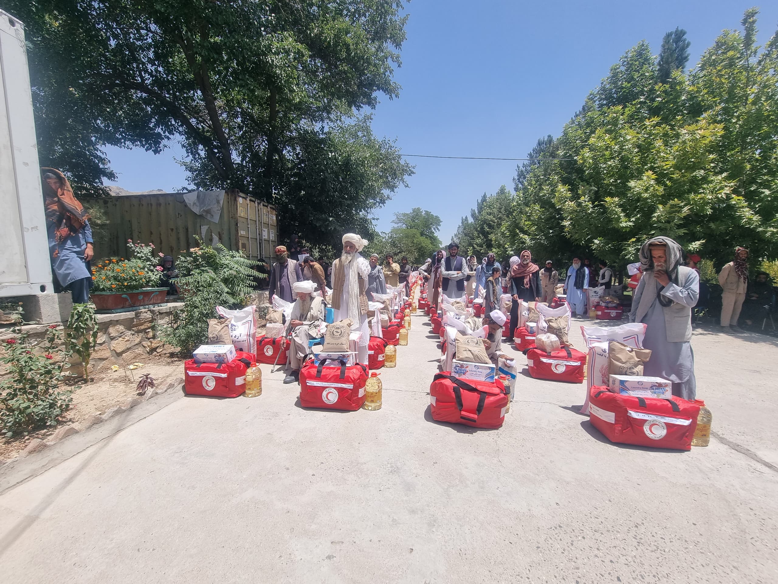 Kabul: Humanitarian Aid Delivered to 200 Families
