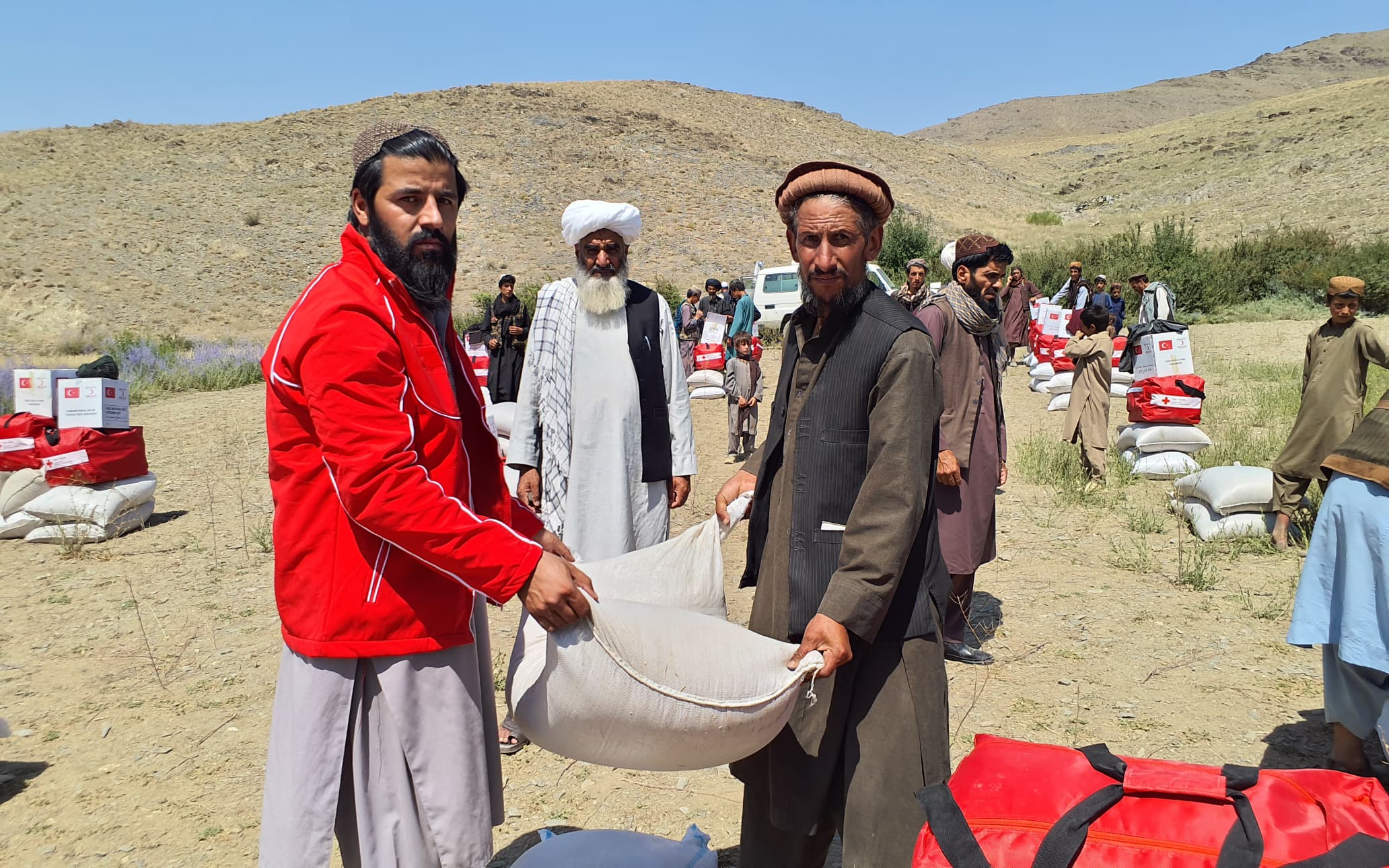 Maidan Wardak: ARCS Provides Humanitarian Aid to Flood-Affected Families