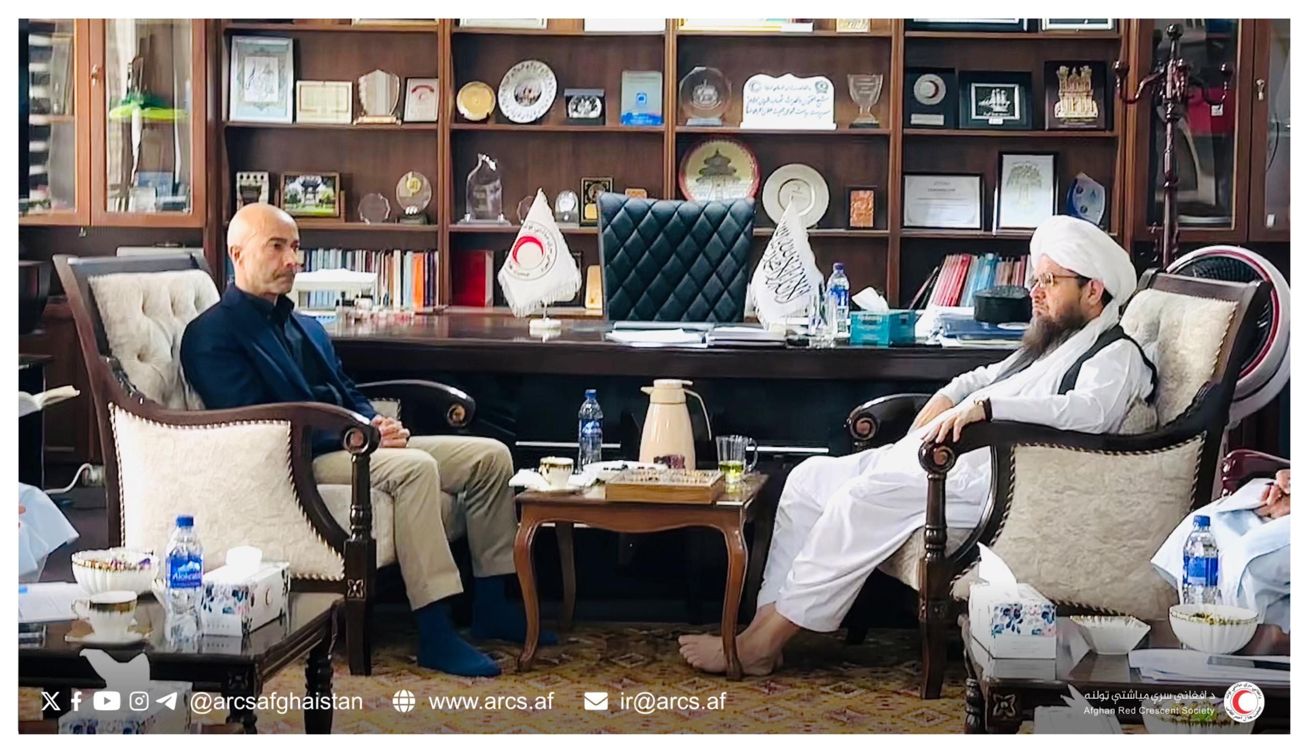 افغاني سره مياشت؛ راستنېدونکو کډوالو او سېلاب ځپلو ته د مرستو موندلو هڅې کوي