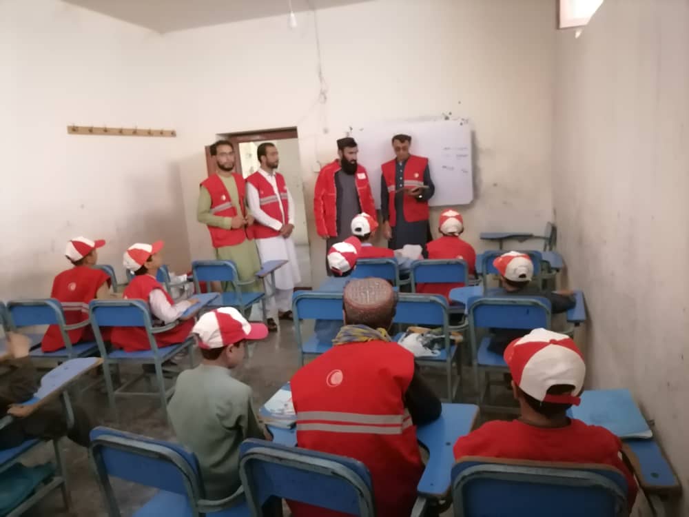 خوست؛ د افغاني سرې میاشتې په ښوونیز مرکز کې ۹۴ تنه زده کوونکو ته د زده کړو زمینه برابره شوې ده