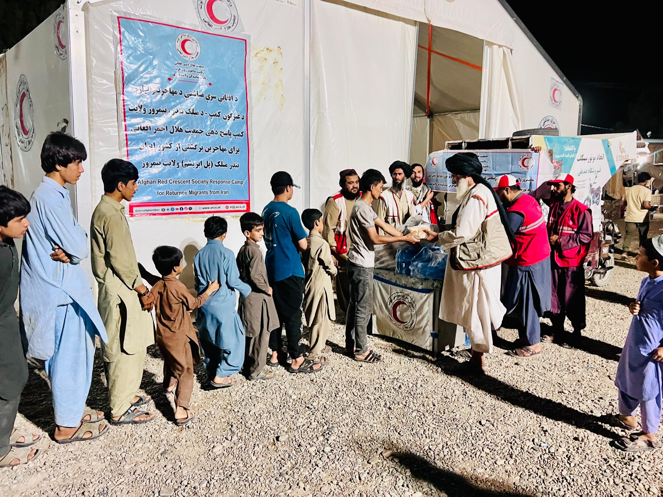 ARCS Continues to Provide Hot Meals and Medical Care to Returning Refugees at Islam Qala and Milak Border Crossings