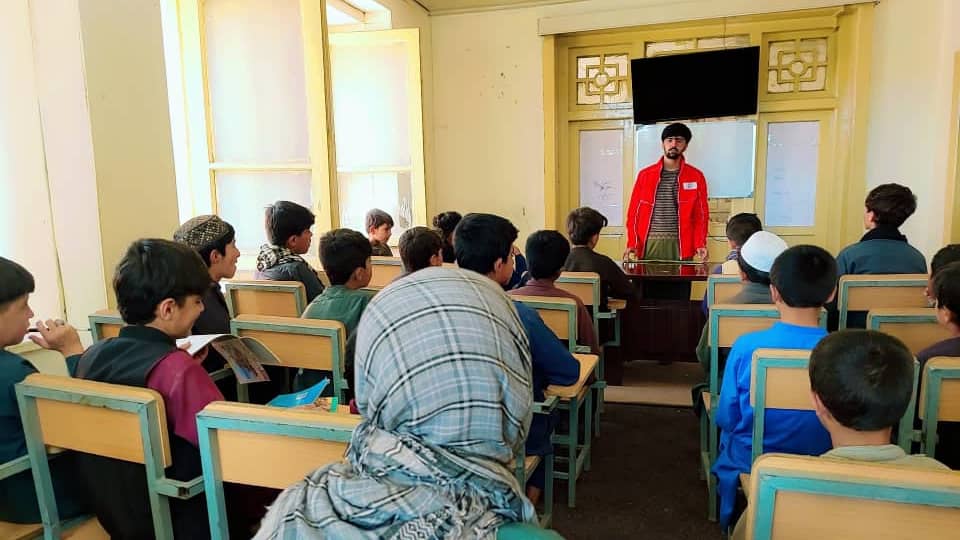 پکتيا؛ د ځوانانو او رضاکارانو ښوونیز مرکز کې سلګونه زده کوونکي په زده کړو بوخت دي