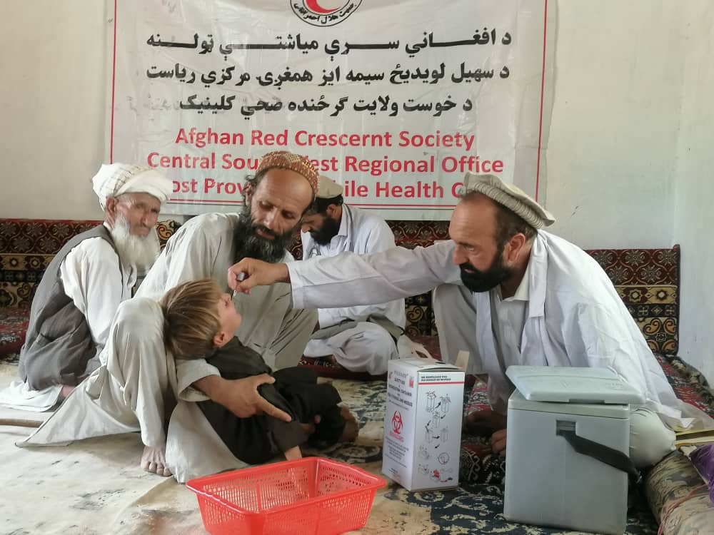 خوست کې زرګونه اړمنو هېوادوالو ته پراخ روغتیايي خدمتونه وړاندې شوي دي