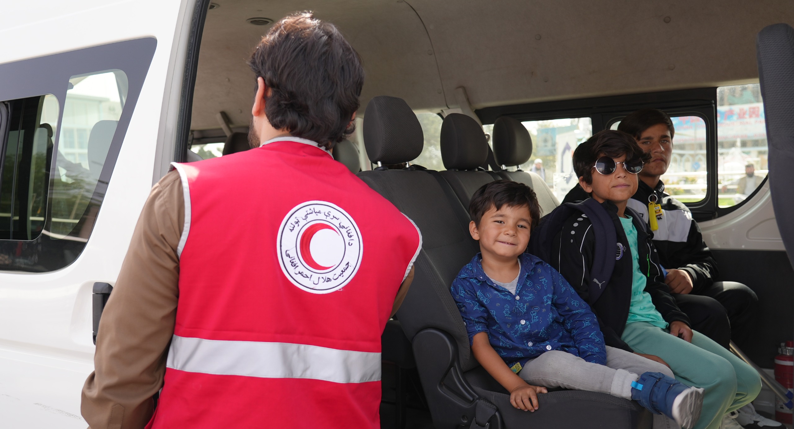 9 کودک دچار سوختگی شدید و عفونت استخوان، پس از تداوی از آلمان به کشور بازگشتند