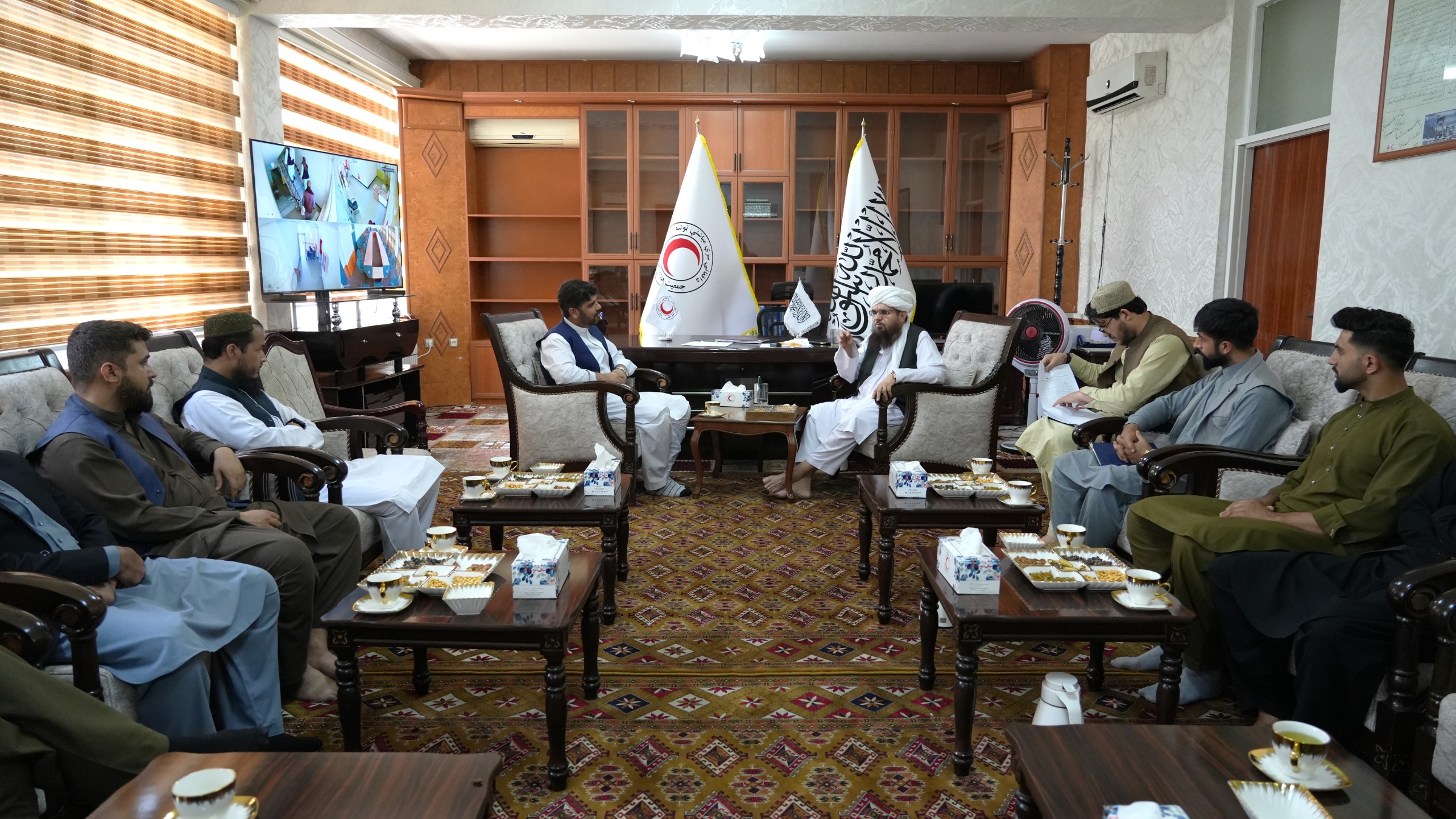 د کونړ زلزله ځپلو سره د افغانستان نړیوال بانک ۳ قلمه مرسته افغاني سرې میاشتې ته ورکړل شوه