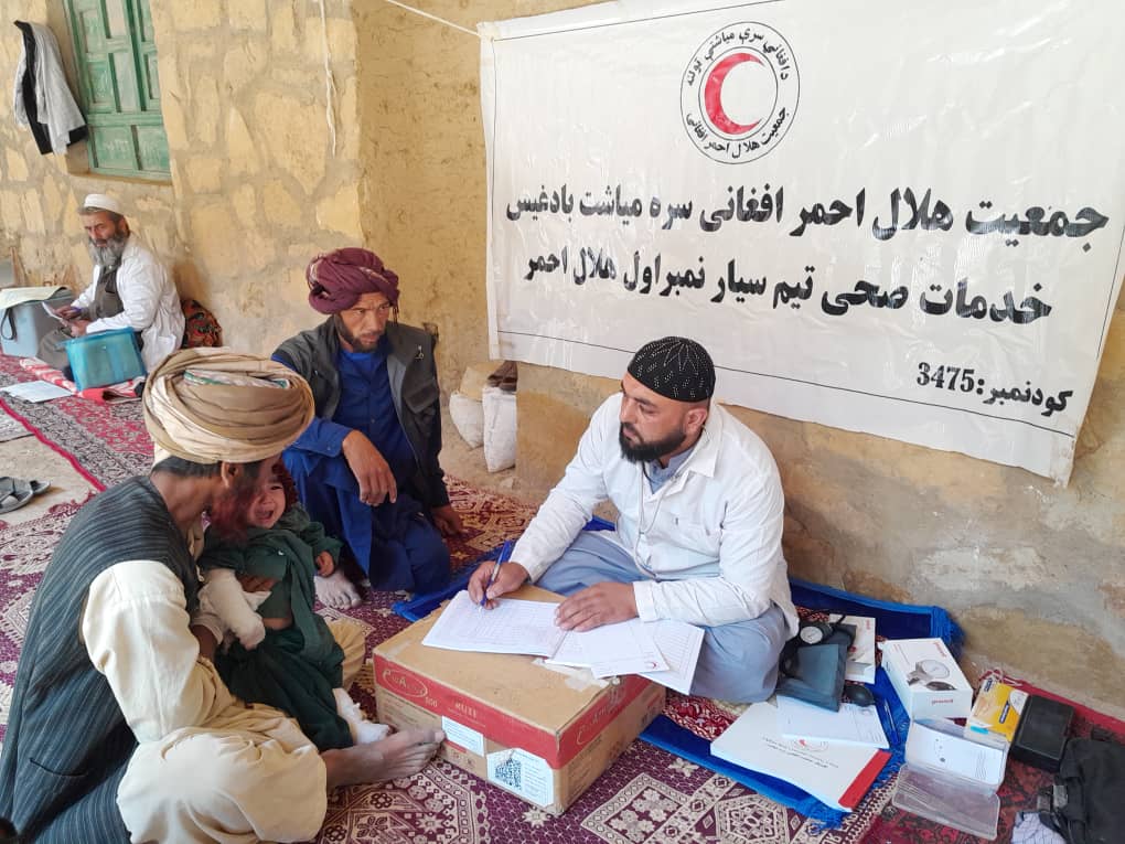 بادغيس؛ څه باندې ۳ زره هېوادوالو ته پراخ روغتیايي خدمتونه وړاندې شوي دي