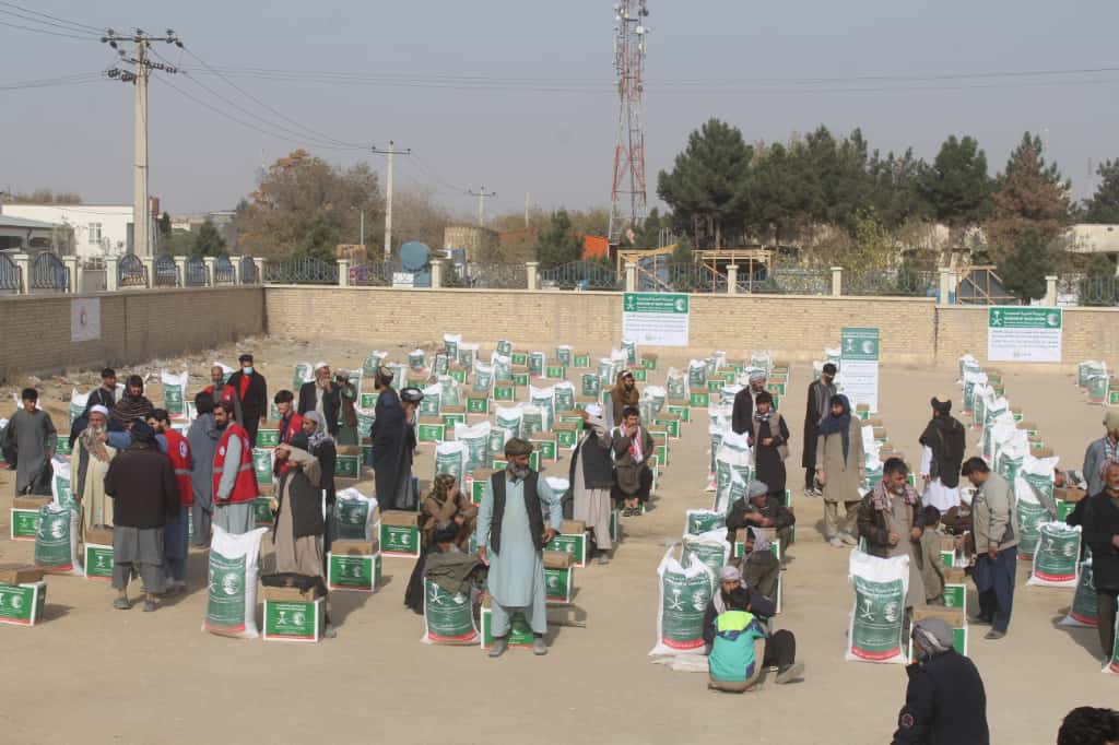 Food Assistance Provided to 300 Earthquake-Affected Families in Balkh