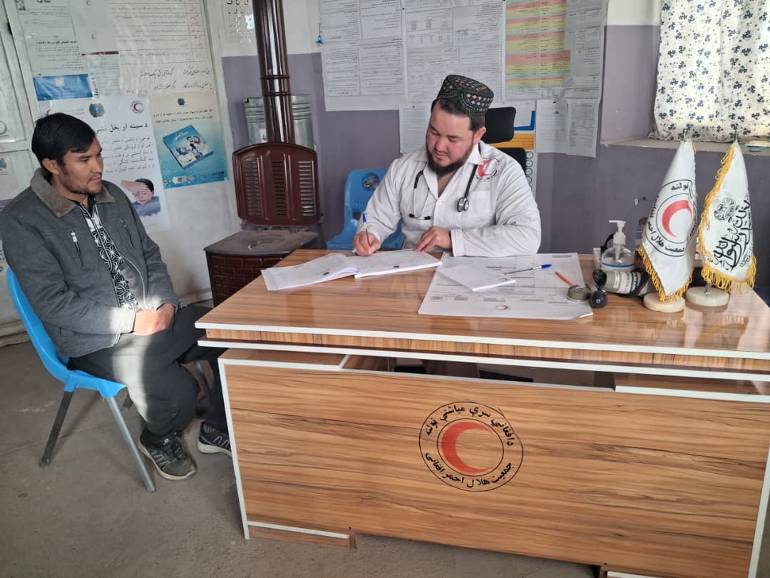 باميان؛ زرګونو ناروغانو ته معاينه، درمل او روغتيايي مشورې ورکړل شوې دي