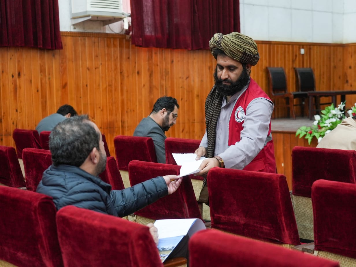 از نامزدان بست ریاست شفاخانهٔ قلب هلال‌احمر افغانی، امتحان اخذ شد