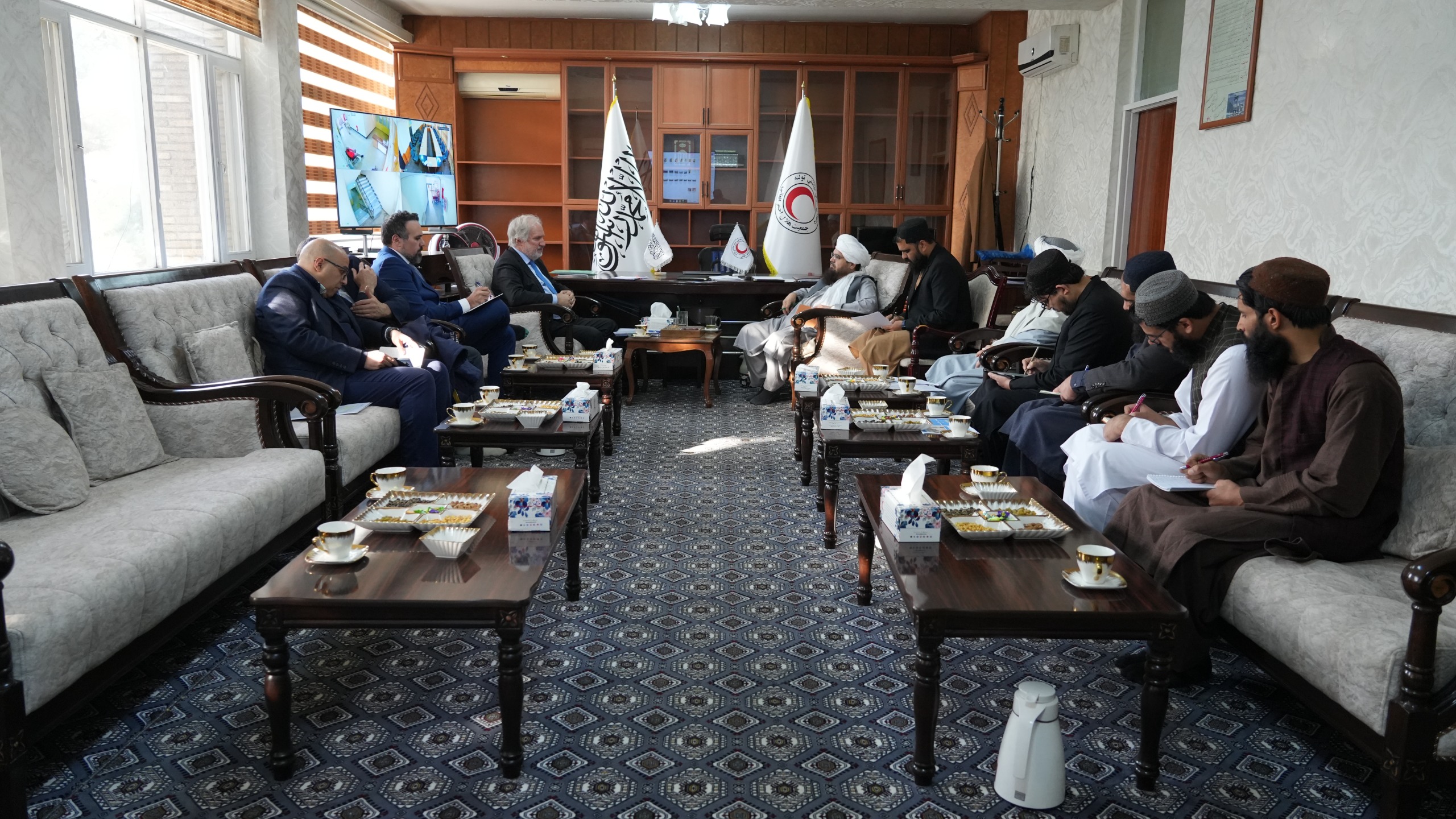 د افغاني سرې مياشتې او اروپايي ټولنې کتنه؛ پر روغتيايي خدمتونو او بېړنيو مرستو ټينګار وشو