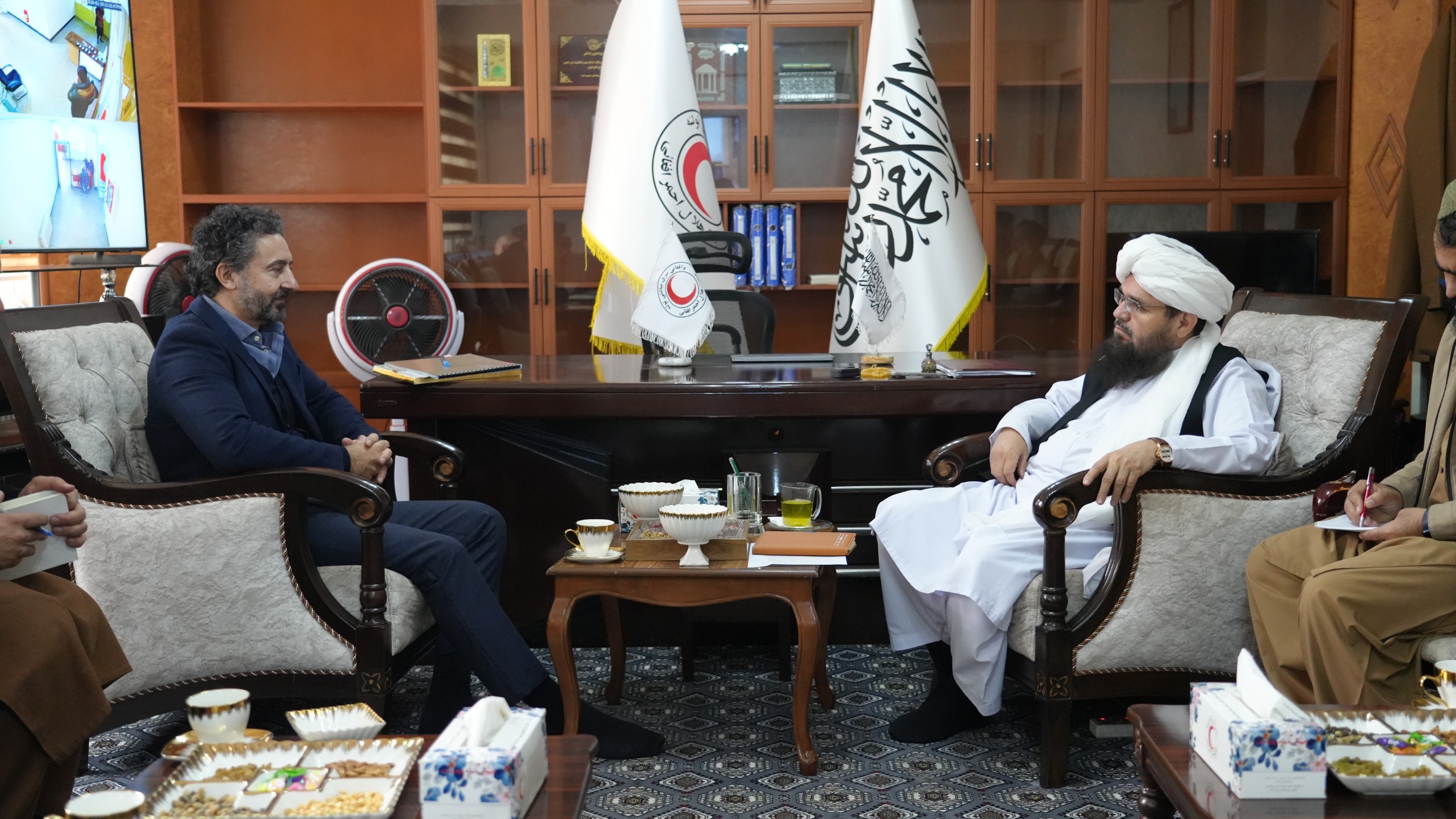 رئیس عمومی هلال‌احمر افغانی با رئیس بخش آسیا پاسیفیک فدراسیون بین‌المللی، پیرامون حمایت از خانواده‌های عودت‌کننده گفت‌وگو کرد