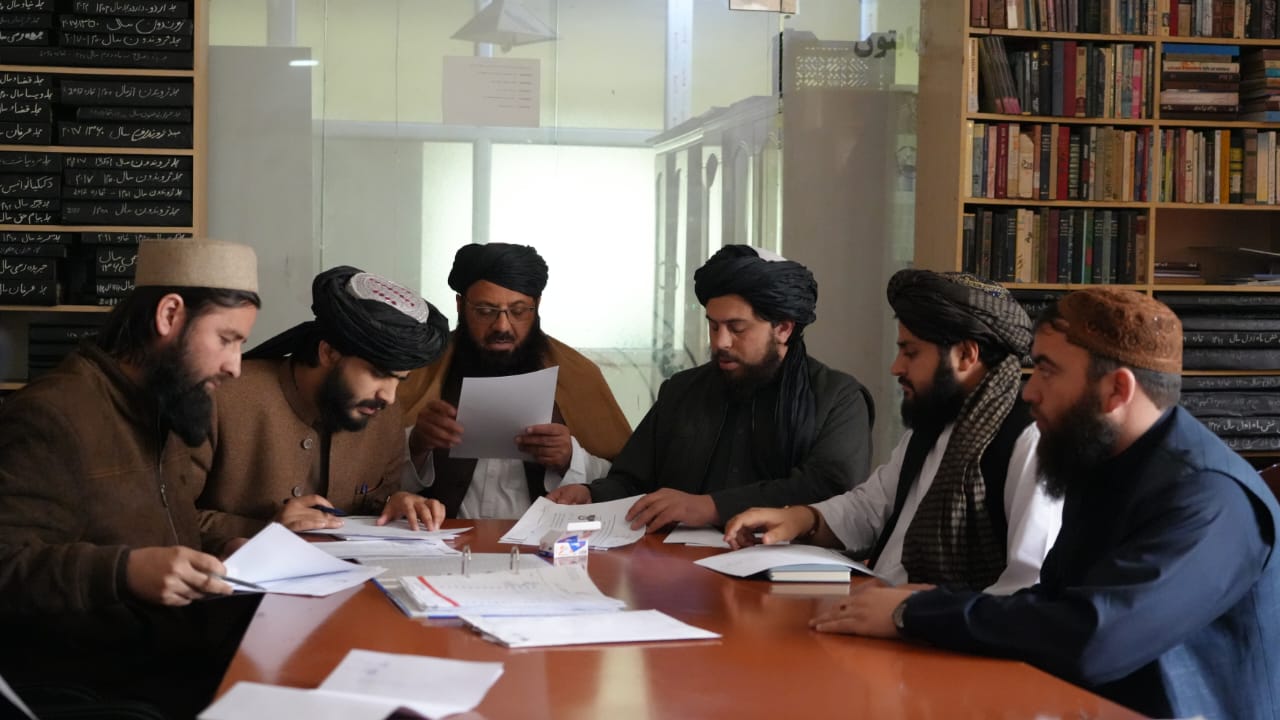 کابل؛ جلسهٔ داوطلبی سرمایه‌گذاری ۱۵‌ساله بالای  ۶۵۹۰ مترمربع زمین هلال‌احمر افغانی برگزار شد