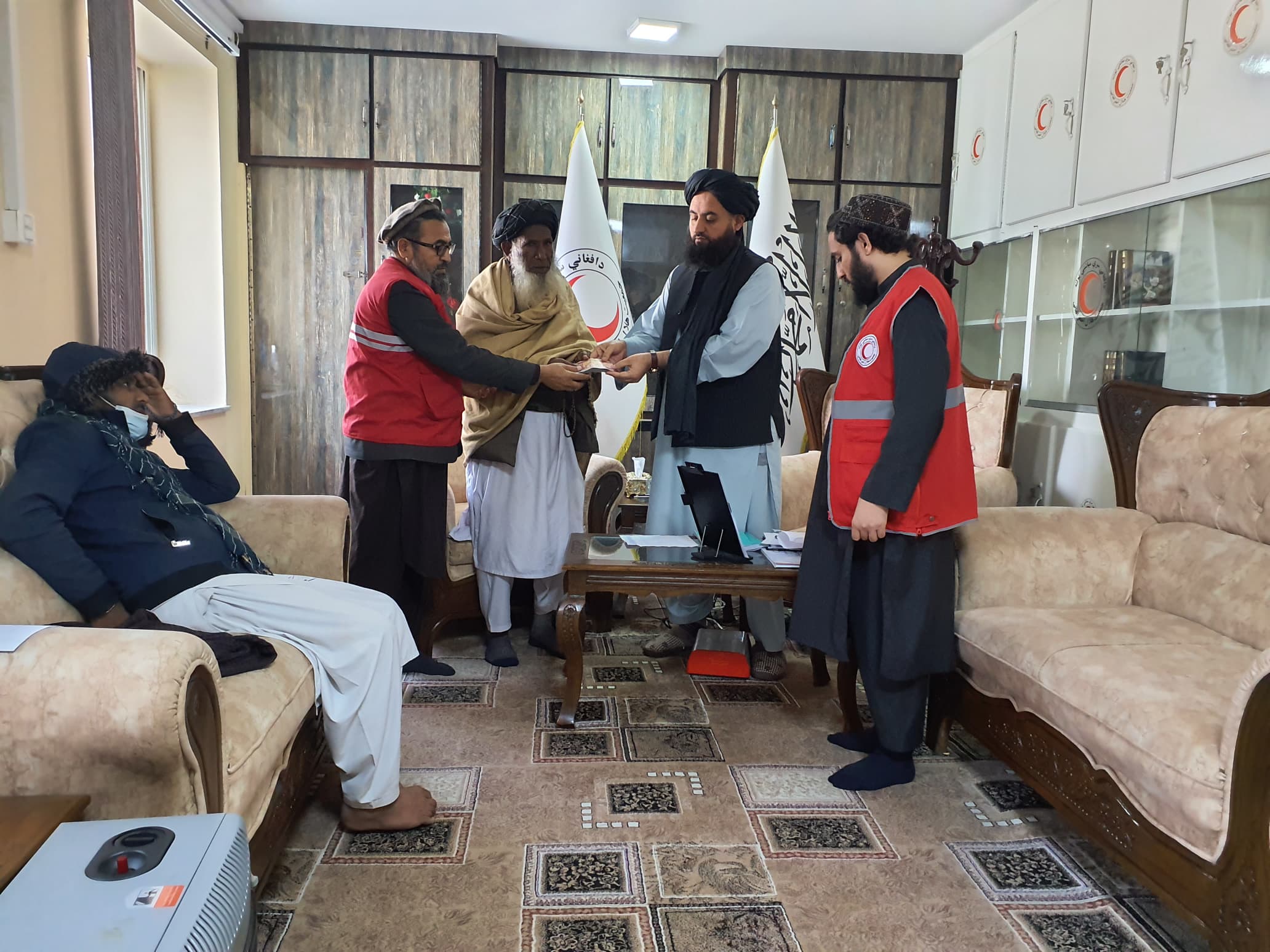 Cash Assistance Provided to Family Affected by Heavy Rainfall in Nangarhar