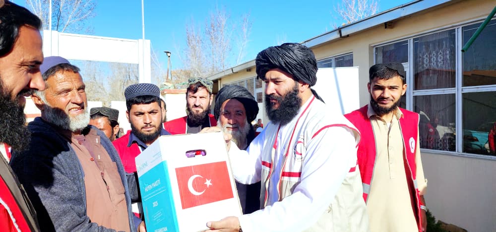 Food Aid Worth 2 Million Afghanis Provided to 200 Repatriated Families in Logar