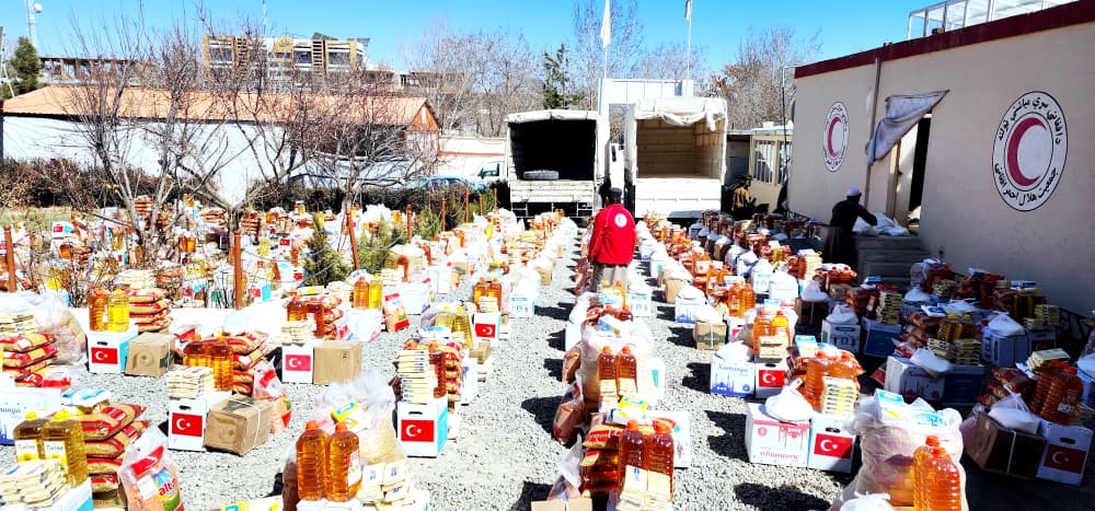 لوگر؛ ۲۰۰ خانواده عودت‌کننده کمک غذایی به ارزش ۲ میلیون افغانی دریافت کردند