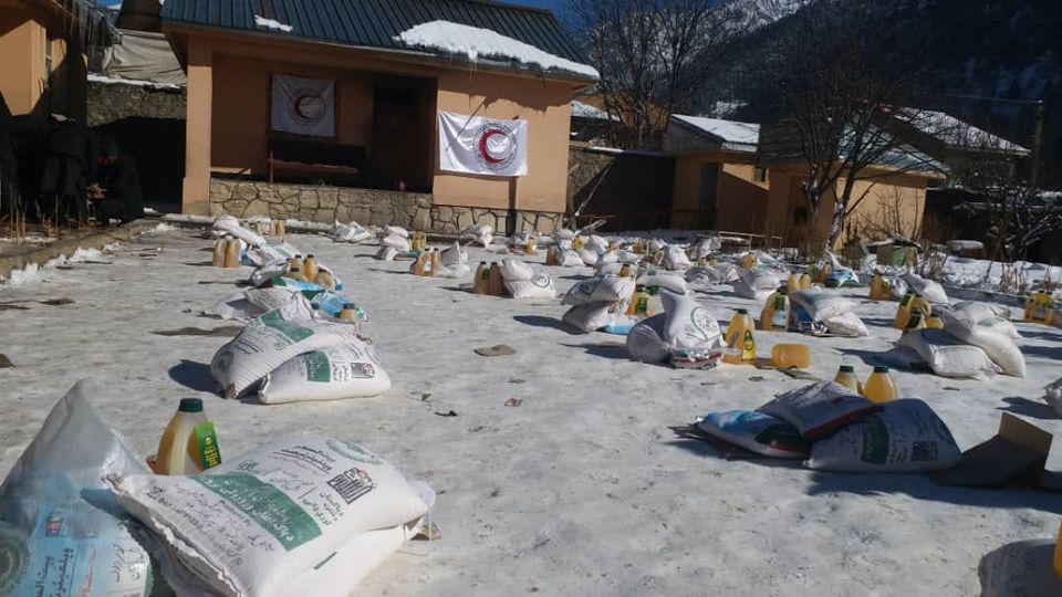 مساعدت جمعیت هلال احمر افغانی برای ۲۲۷ خانواده در ولایت نورستان صورت گرفت!