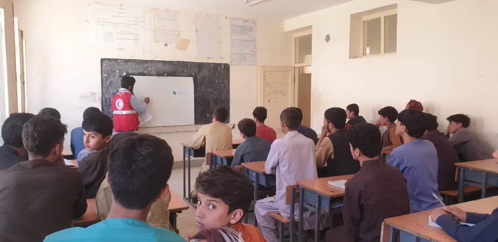 جمعیت هلال احمر افغانی امتحان کانکور آزمایشی را برای جوانان ولایت پنجشیر به راه انداخت!