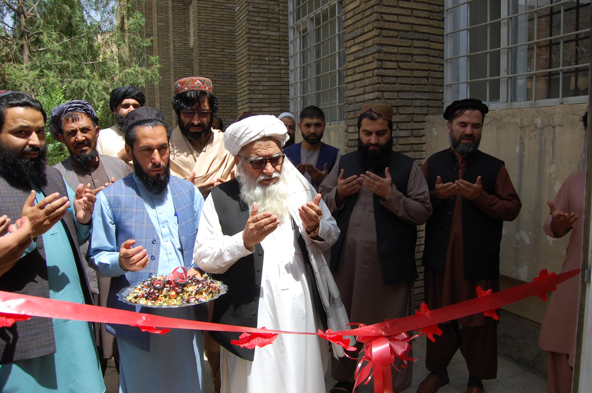 افتتاح ماشین خودپرداخت ATM توسط سرپرست ریاست عمومی