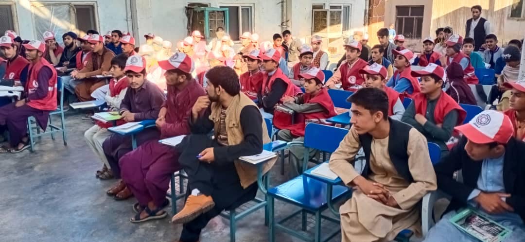 ورکشاپ آموزشی در مورد مضرات مواد مخدر به جوانان رضاکار از طرف هلال احمر افغانی ارائه شد!