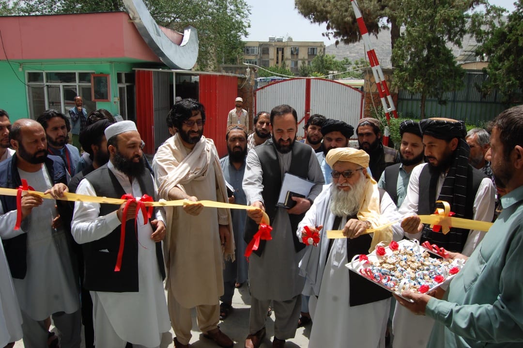 د افغاني سرې میاشتې سرپرست عمومي رییس کابل کې مرکزي روغتون کې د درې څانګو پرانیسته وکړه!