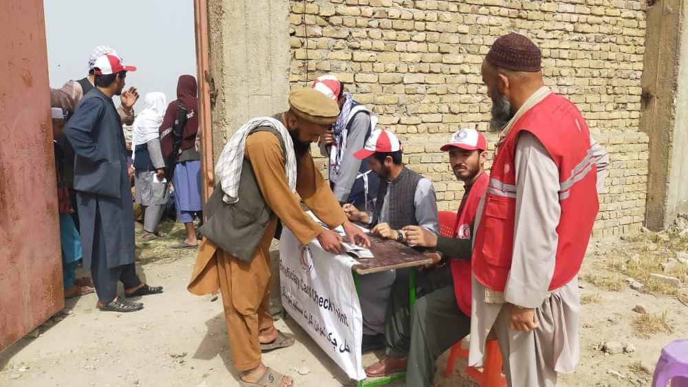 کندز ولایت کې ۵۰۰ کورنیو سره د خوراکي توکو مرسته ترسره شوه!