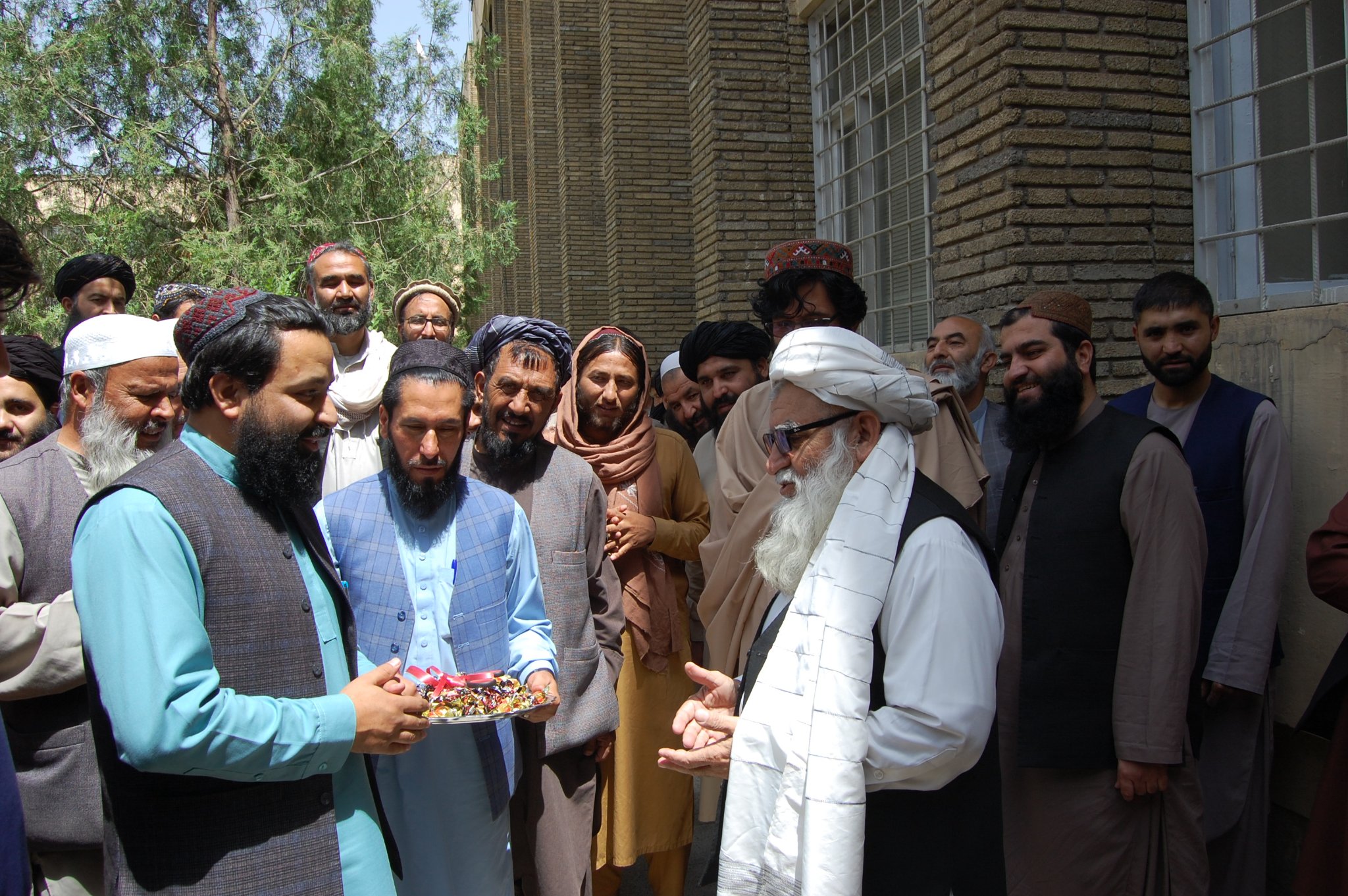 افتتاح ماشین خودپرداخت ATM توسط سرپرست ریاست عمومی