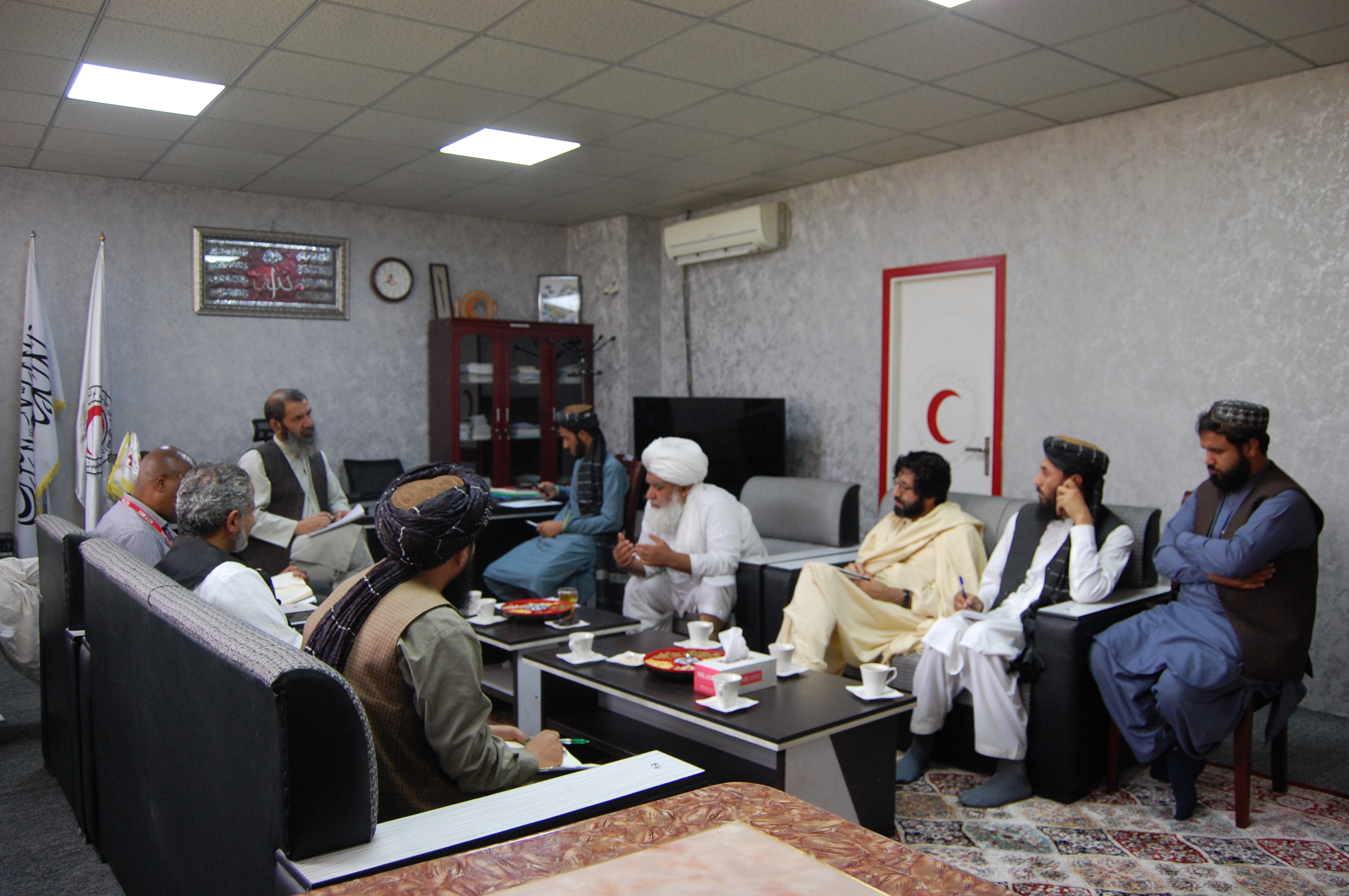 الحاج ملا نورالدین ترابی معاون هلال احمر افغانی با رئیس فدراسیون بین اللملی در افغانستان دیدار نمود!