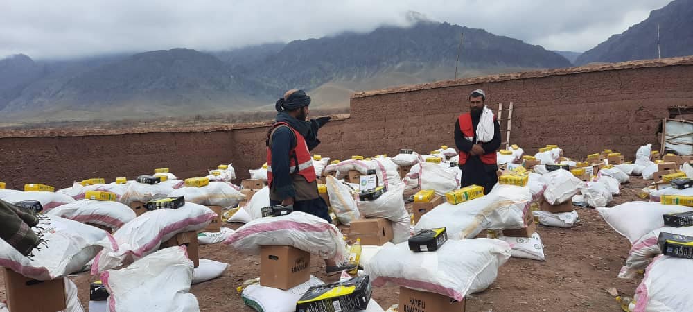 ٣٠٠ خانواده در ولايت ارزگان از مساعدت هاي جمعيت هلال احمر افغاني مستفيد گرديدند